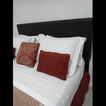 "Cozy Basement Retreat Just 40 Minutes To Nyc!" Lejlighed Irvington Eksteriør billede