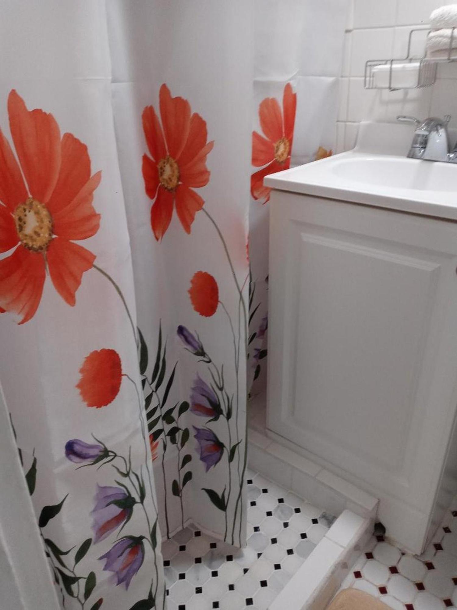 "Cozy Basement Retreat Just 40 Minutes To Nyc!" Lejlighed Irvington Eksteriør billede