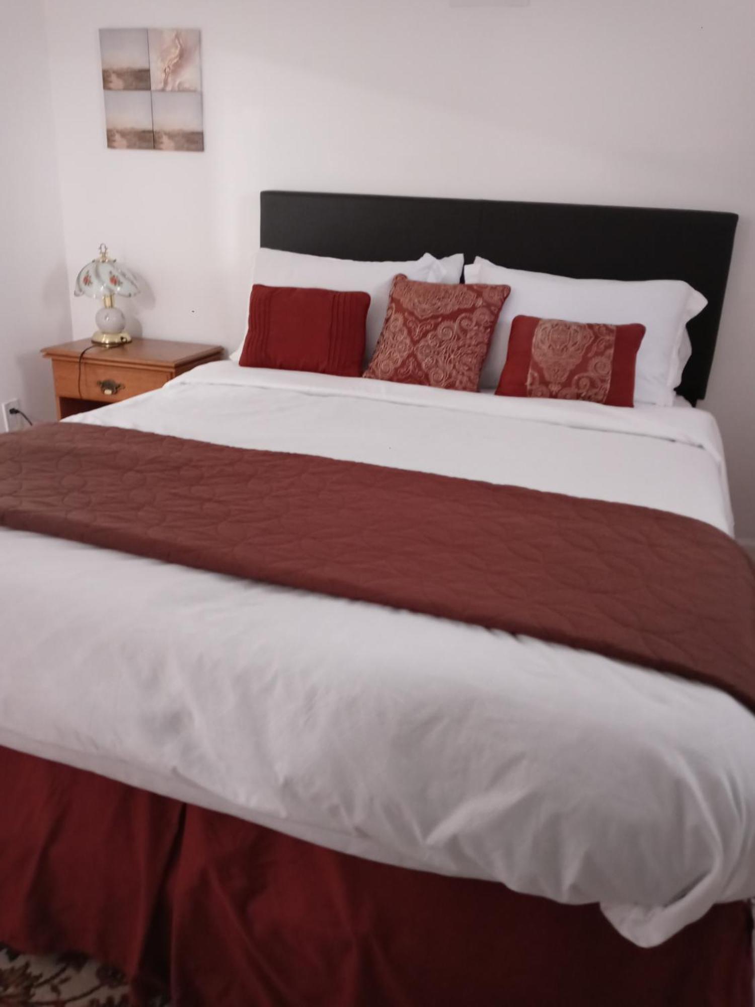 "Cozy Basement Retreat Just 40 Minutes To Nyc!" Lejlighed Irvington Eksteriør billede