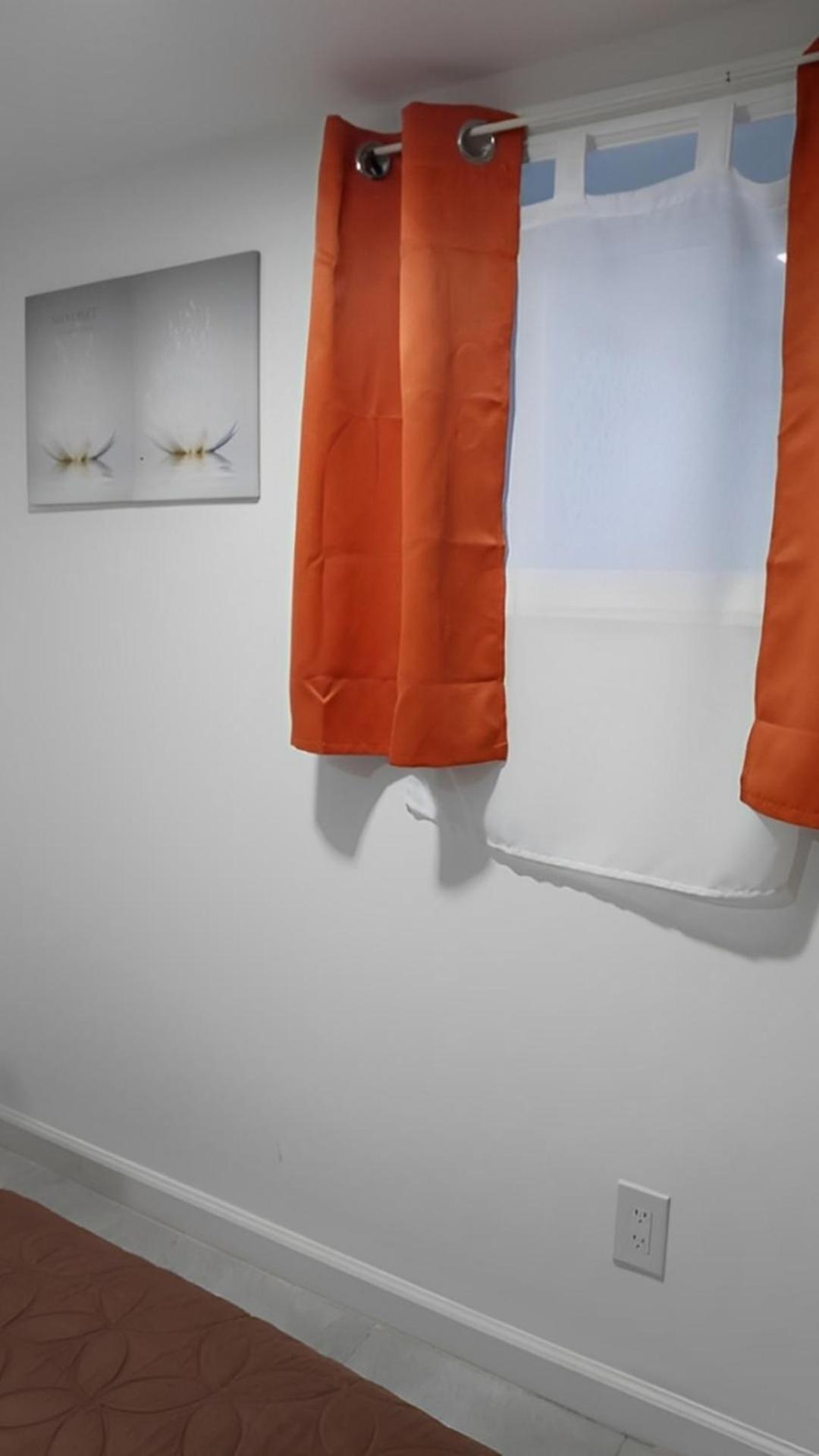"Cozy Basement Retreat Just 40 Minutes To Nyc!" Lejlighed Irvington Eksteriør billede